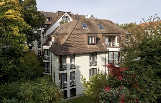 Hotels Near