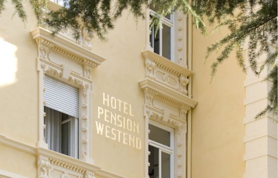 Hotels Near Peter Thalguter Haus