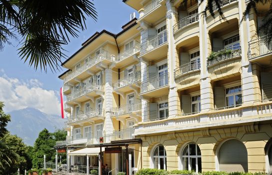 Hotels Near Peter Thalguter Haus