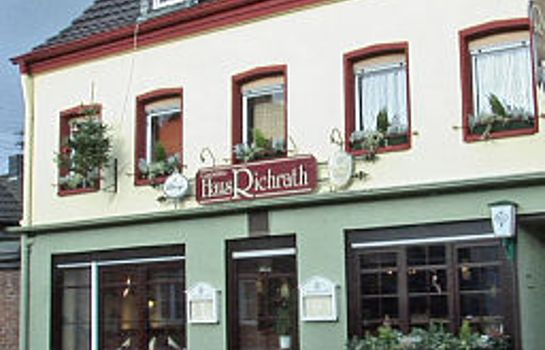 Hotels Near Schloss Loersfeld