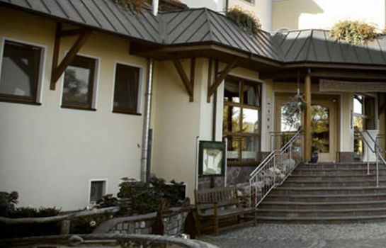 Hotels Near Weststadthalle