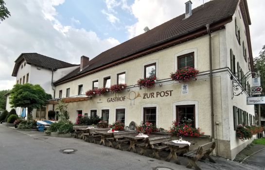Hotels Pres De Raiffeisenstrasse