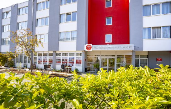 Hotels Near Chamaleon Beach Florsheim
