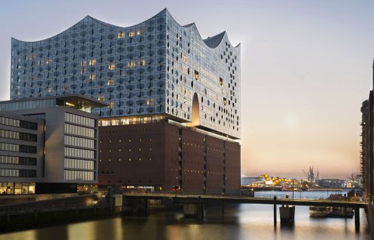Hotels Near Edel Optics De Arena