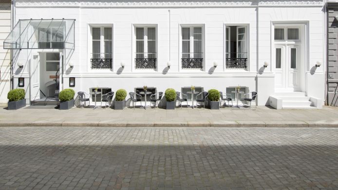 Hotel Aussen Alster Hamburg 4 Hrs Sterne Hotel Bei Hrs Mit Gratis Leistungen