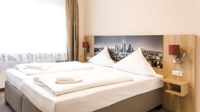 Hotel Royal Frankfurt Am Main 3 Hrs Sterne Hotel Bei Hrs Mit Gratis Leistungen