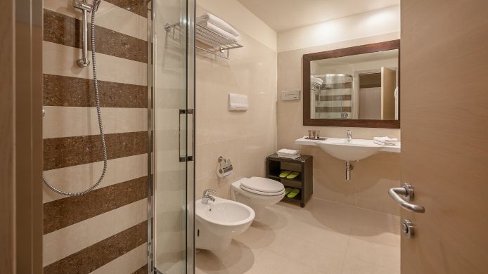 Hotel Nazionale Hotel A 3 Hrs Stelle A Desenzano Del Garda