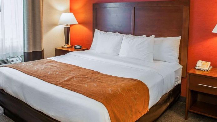 Hotel Comfort Suites Ne Indianapolis Fishers In Indianapolis City