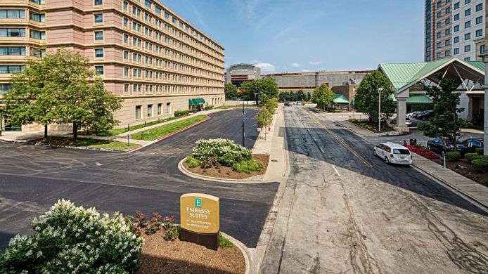 Hotel Embassy Suites By Hilton Chicago Ohare Rosemont 4 - 