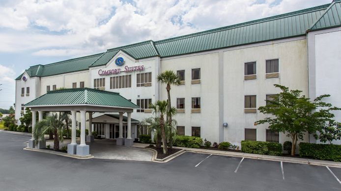 Hotel Comfort Suites At The University In Conway