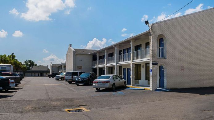Hotel Red Roof New Orleans Westbank 2 Hrs Star Hotel