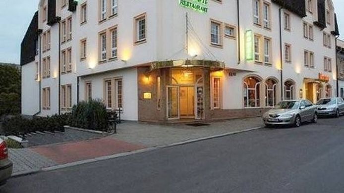 Hotel Avion Superior Prag 3 Hrs Sterne Hotel Bei Hrs Mit Gratis Leistungen See 261 traveller reviews, 275 user photos and best deals for avion holiday resort, ranked #28 of 134 lonavala hotels, rated 3.5 of 5 at tripadvisor.