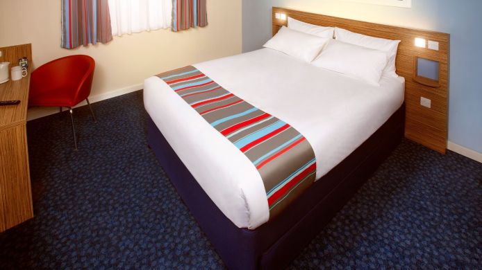 Hotel Travelodge Widnes 3 Hrs Star Hotel In Widnes Halton