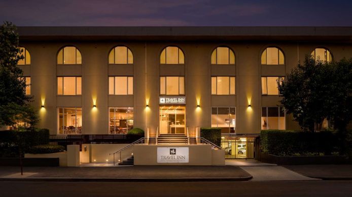 Bw Plus Travel Inn Hotel Melbourne 4 Hrs Sterne Hotel Bei Hrs Mit Gratis Leistungen Located 1.5 mile away from st maarten international airport (pjia) sxm. hrs