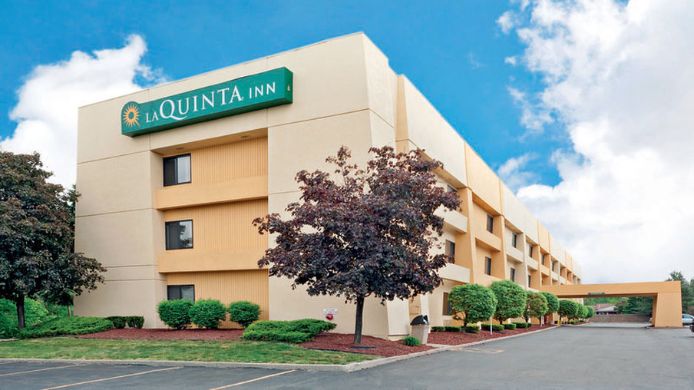 Quality Inn And Suites Warren Detroit 3 Hrs Star Hotel