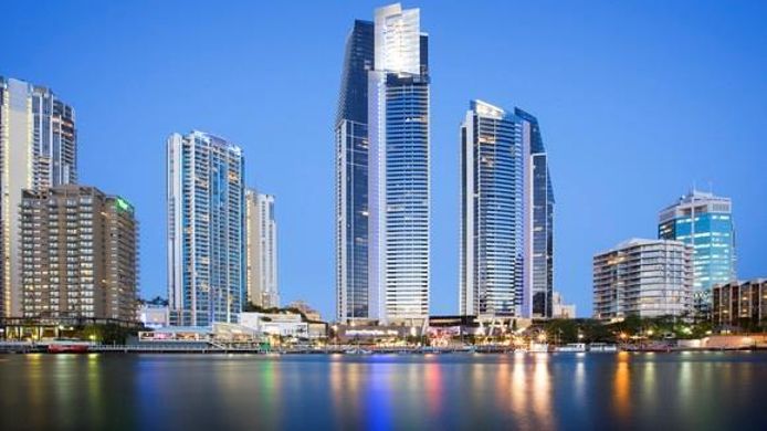 Hotel Mantra Circle On Cavill Surfers Paradise Bei Hrs Mit