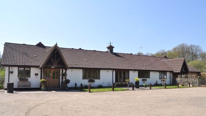 Little Foxes Hotel 3 Hrs Star Hotel In Crawley - 