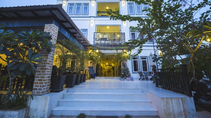 Hotel Rithy Rine Angkor Residence 3 Hrs Star Hotel In Siem - 