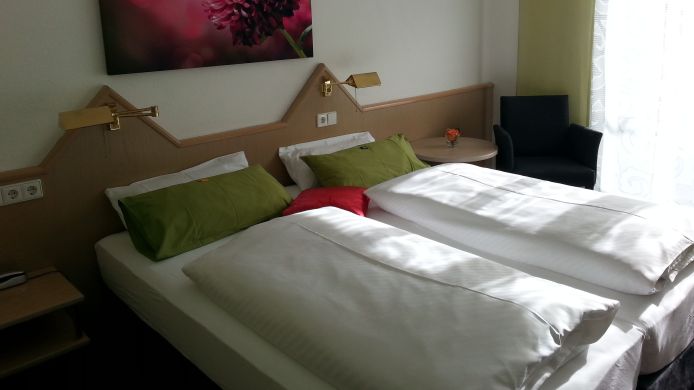 Hotel Garni Sand Tubingen Bei Hrs Mit Gratis Leistungen