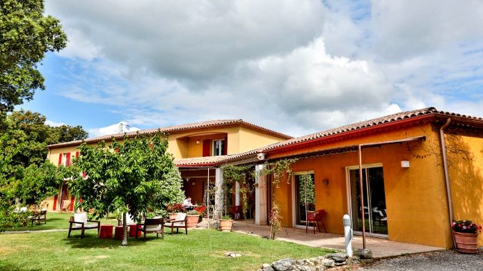 Hotel La Bastide De Grignan 3 Hrs Star Hotel - 