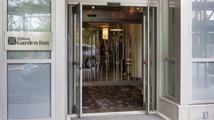 Hilton Garden Inn Long Island City Queensboro Bridge 3 Hrs Star