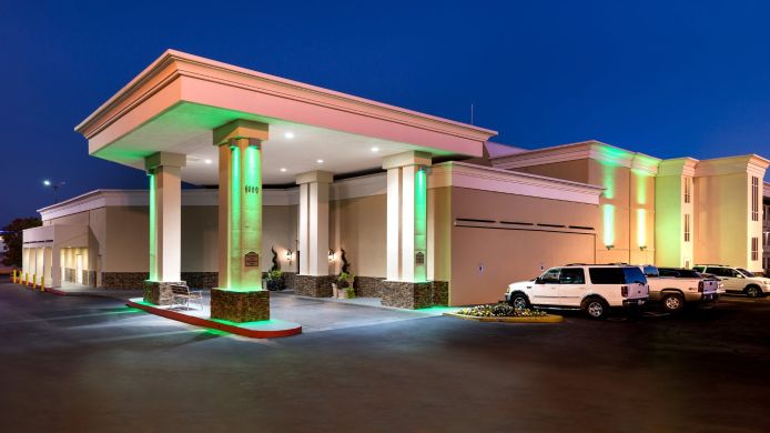 Hotel Wyndham Garden Oklahoma City North