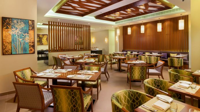 Centara Muscat Hotel Oman 4 Hrs Star Hotel
