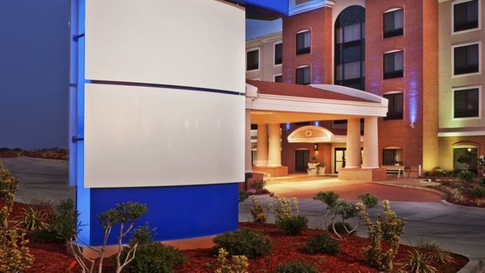 Holiday Inn Express Suites Chalmette New Orleans S - 