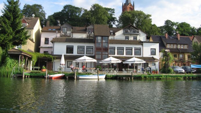 Deutsches Haus Hotel und Restaurant Feldberg Bei HRS mit