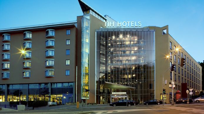 44+  Fakten über  Andel's Hotel Prague! The hotel is one of the most popular conference venues and the views over the rooftops alone make a visit worthwhile.