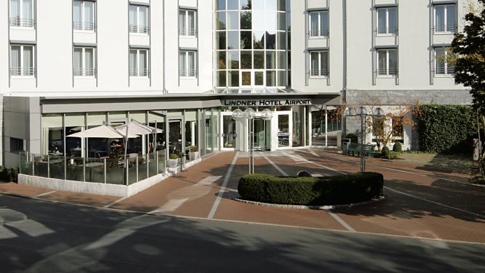Lindner Airport Hotel Düsseldorf Parken www.hrs.de