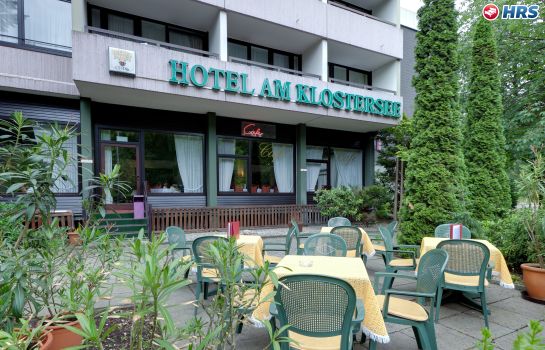 Hotels Near
