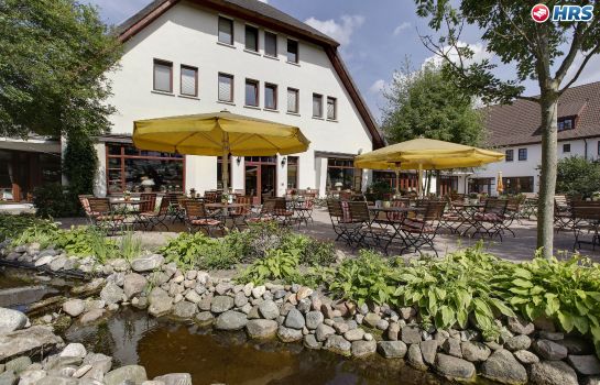 Hotels Near St Thomas Morus Church