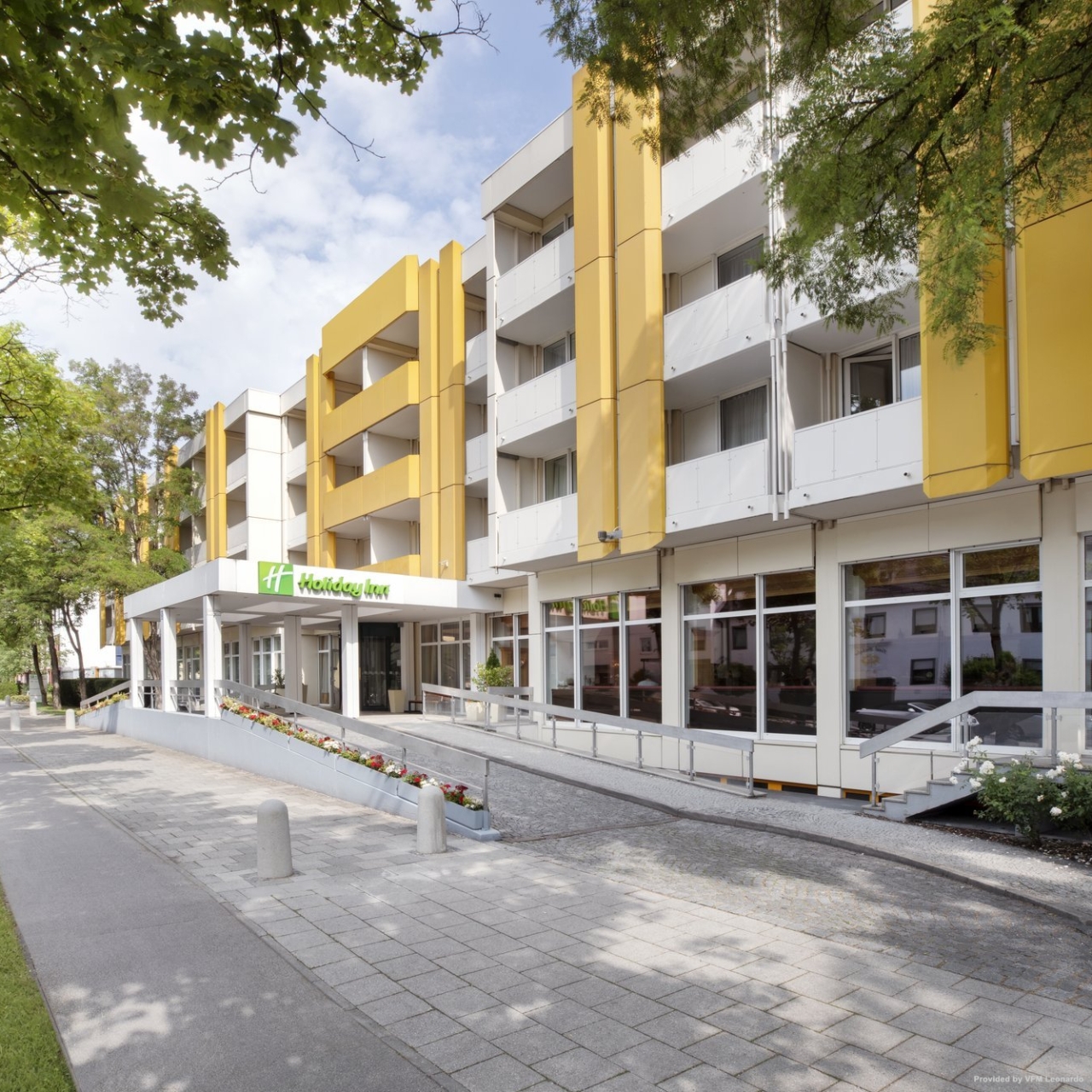 Holiday Inn Munich South Grunwald Bei Hrs Gunstig Buchen