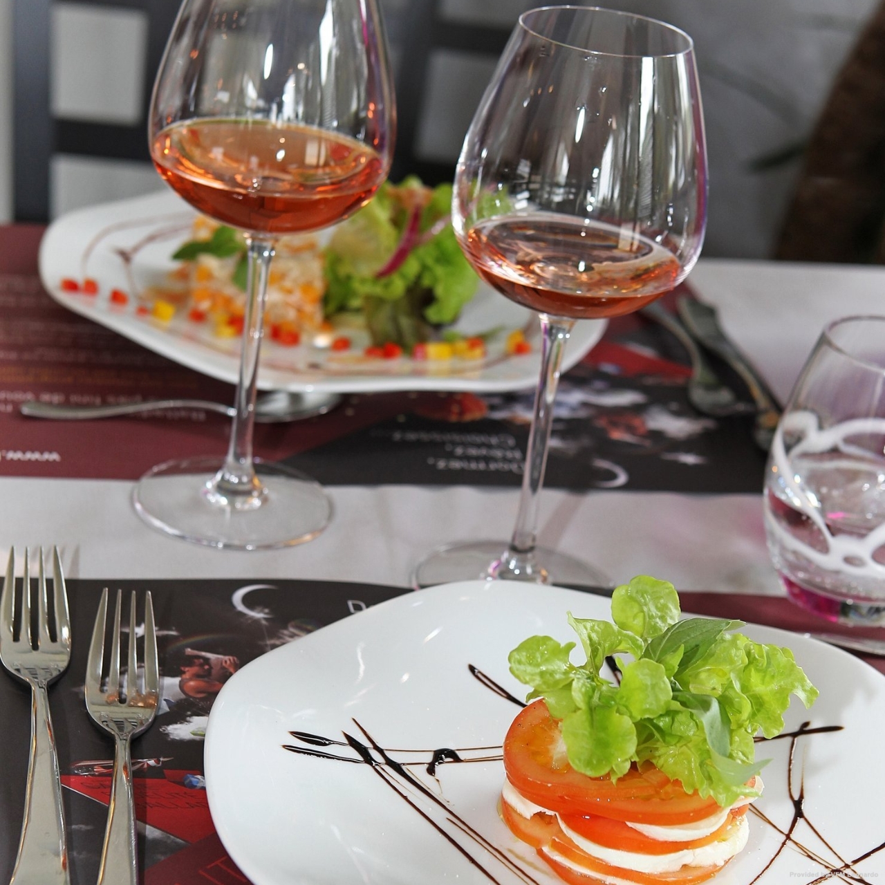 Saint Genis Pouilly Rhone Alpes France L Europe Hrs