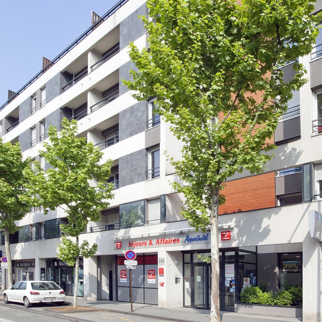 Hotel Sejours Et Affaires Clermont Ferrand Republique Park In