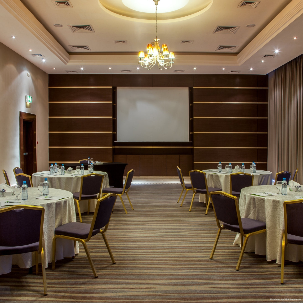 Holiday Inn Amman 5 Hrs Star Hotel In Amman Ê¿amman Friends it is the recipe of chicken bhuna masala it is very easy to cook and very delicious in taste. holiday inn amman 5 hrs star hotel in