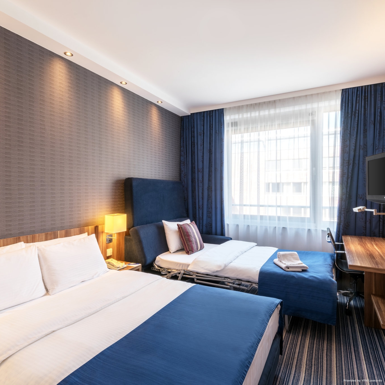 Holiday Inn Express Essen City Centre Bottrop At Hrs With Free Services
