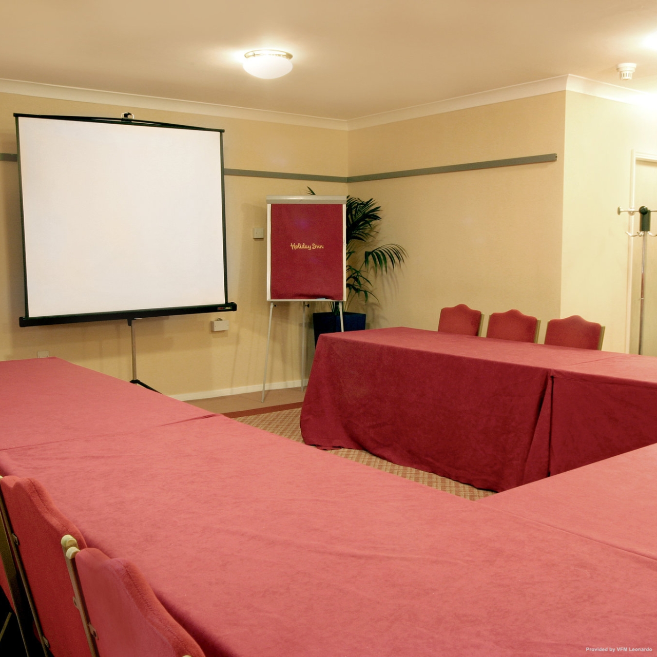 Hotel Best Western Garden Court Aylesbury 3 Hrs Star Hotel In Aylesbury Aylesbury Vale England