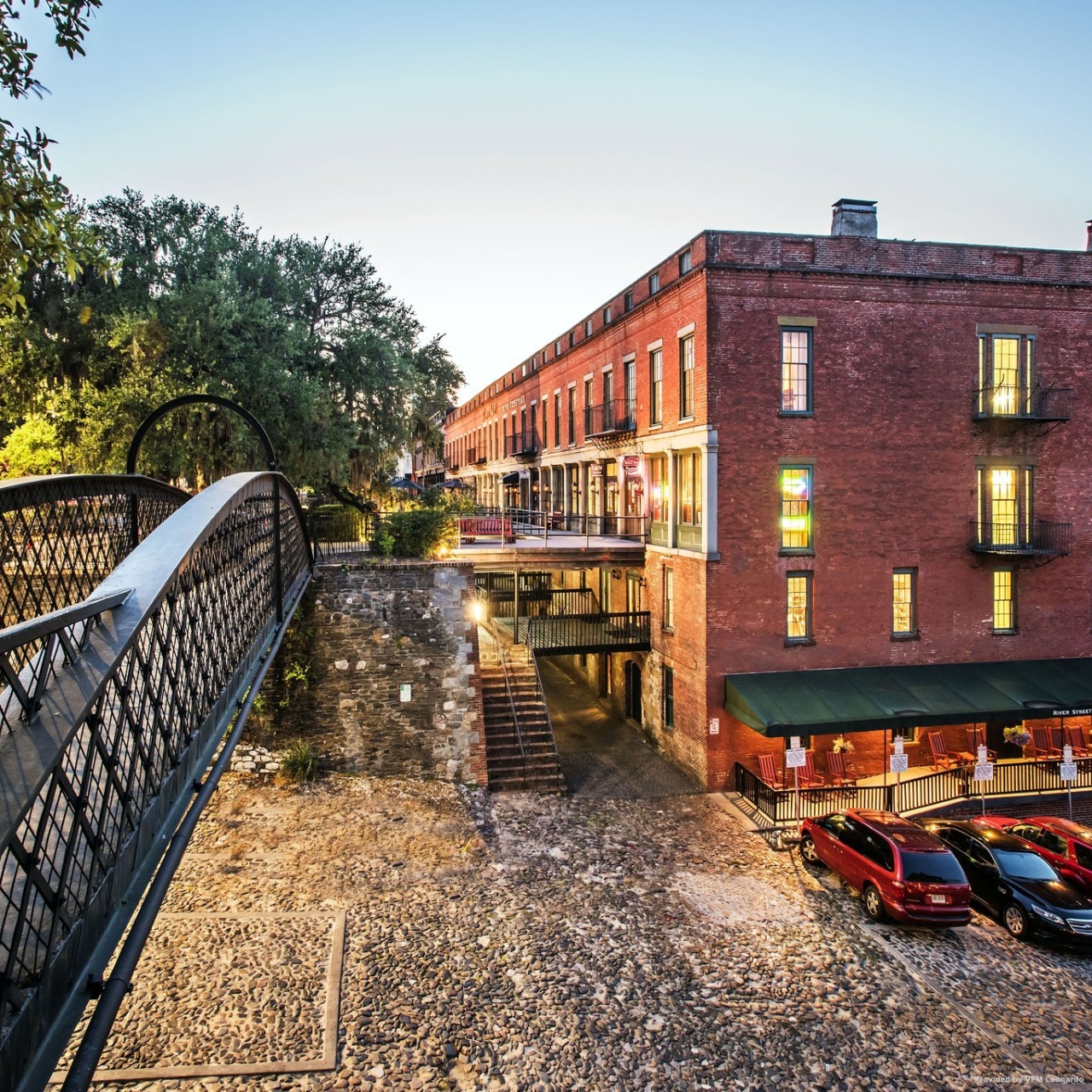 River Street Inn United States Of America At Hrs With Free Services