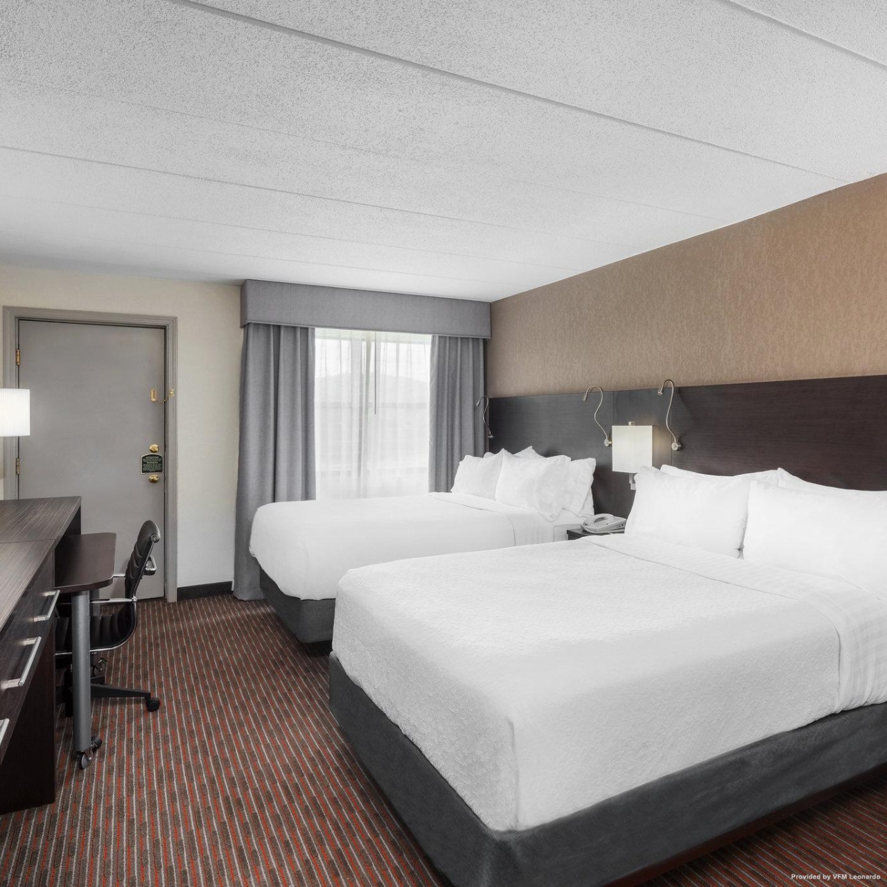 hotels around eureka mo