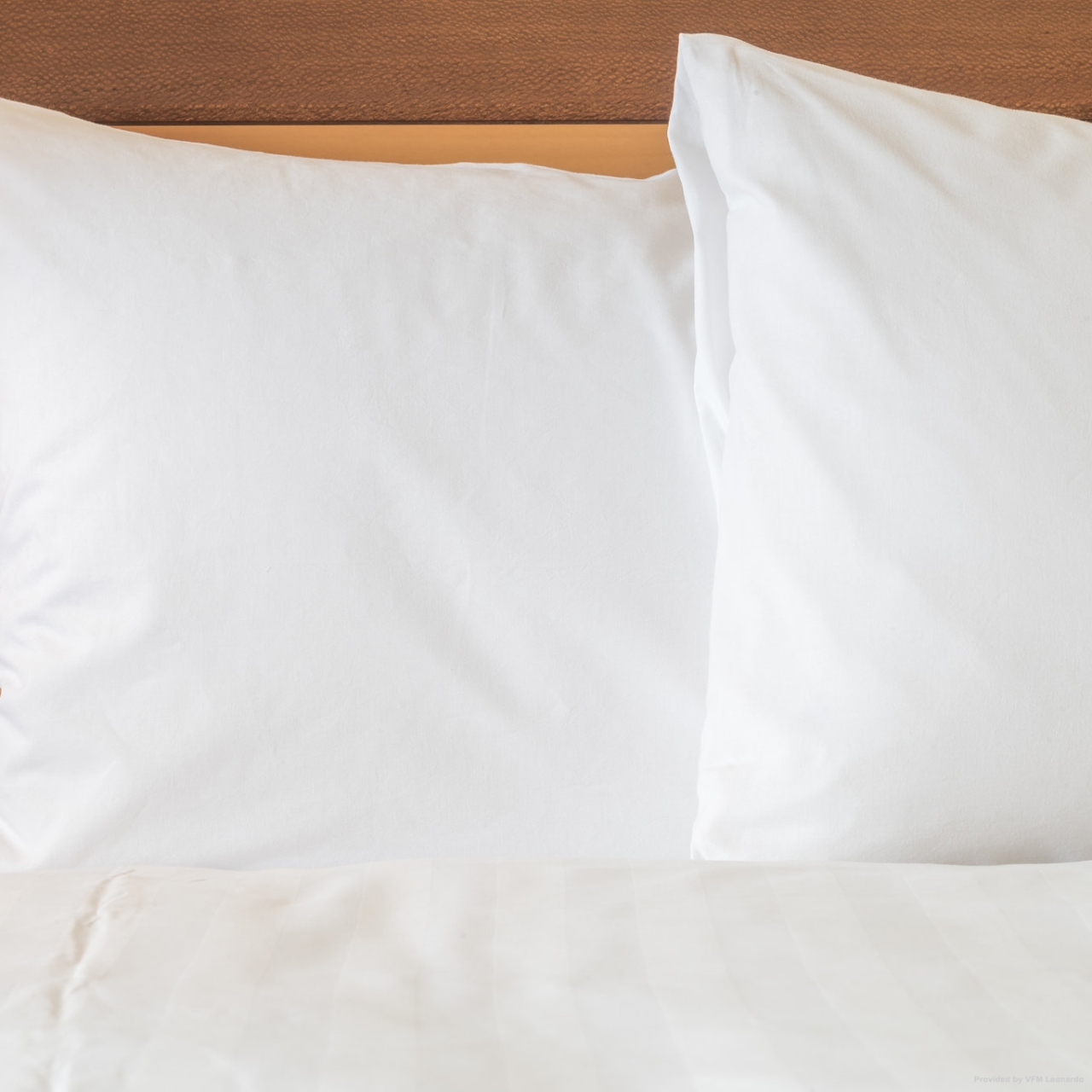 Holiday Inn Express Suites London Downtown Canada At Hrs With Free Services