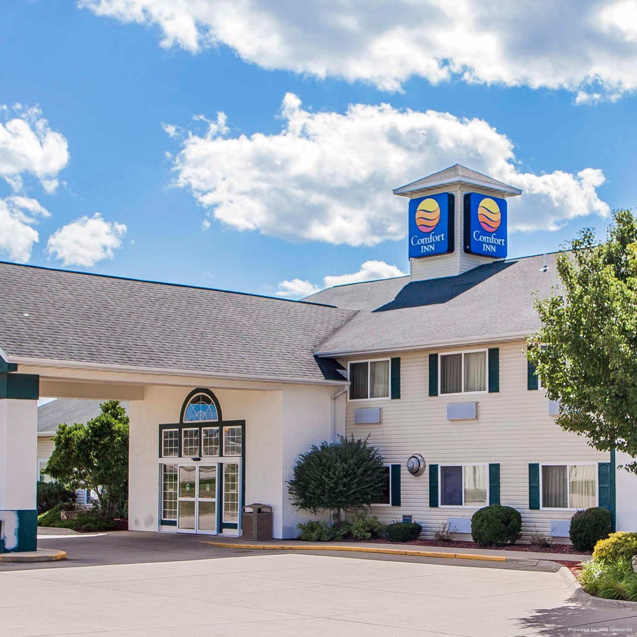 Comfort Inn Dyersville 3 Hrs Star Hotel In Dyersville Iowa