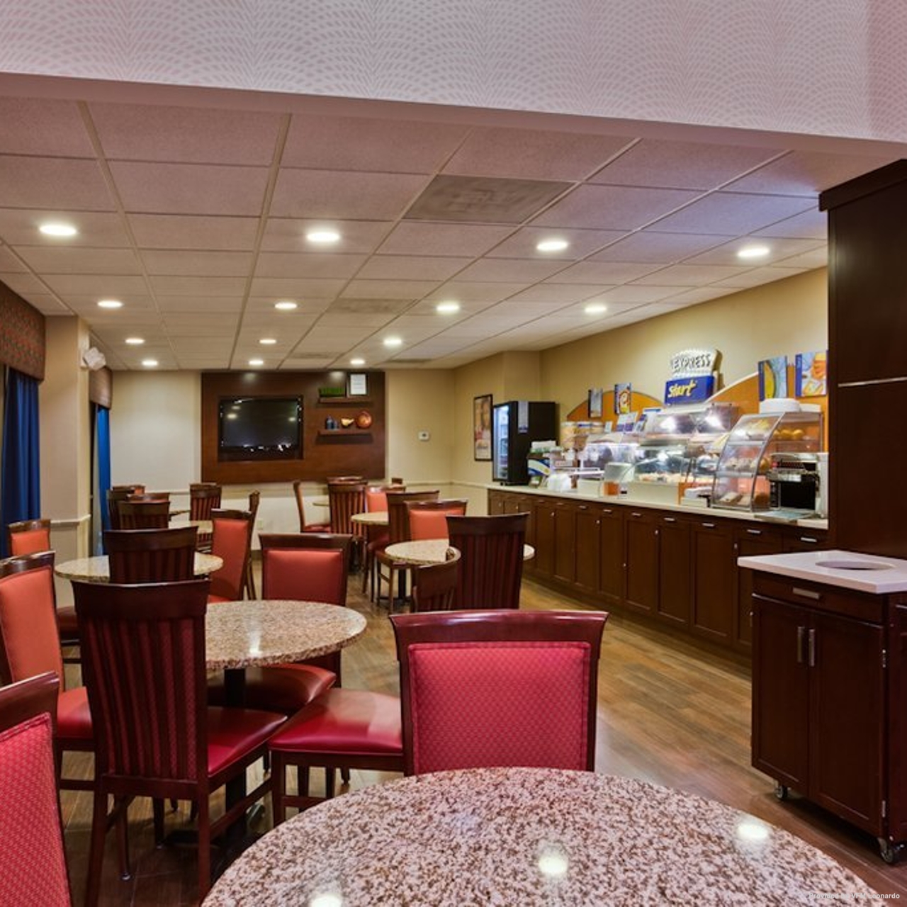 Holiday Inn Express Suites Tampa Northwest Oldsmar 3 Hrs Star