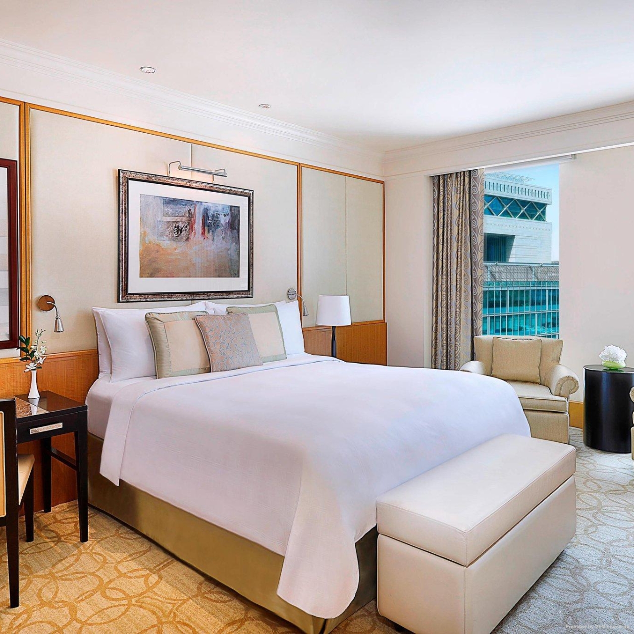 Hotel The Ritz Carlton Dubai International Financial Centre At Hrs With Free Services
