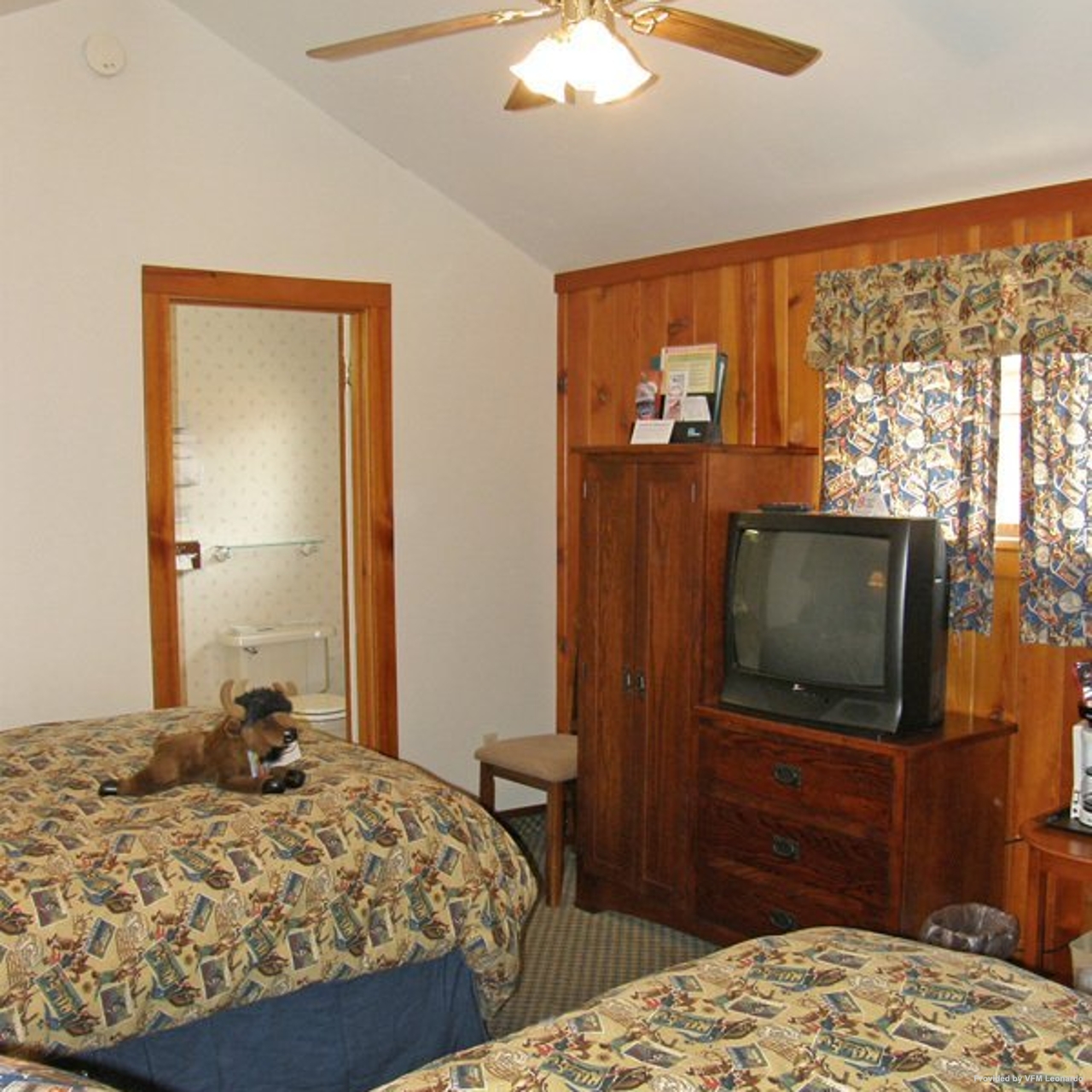 Hotel Buffalo Bill Cabin Village 4 Hrs Star Hotel In Cody Wyoming