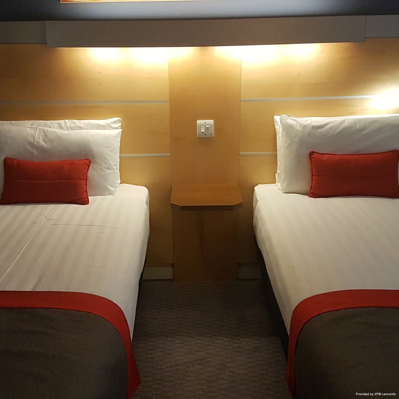 Holiday Inn Express London Croydon London At Hrs With Free Services