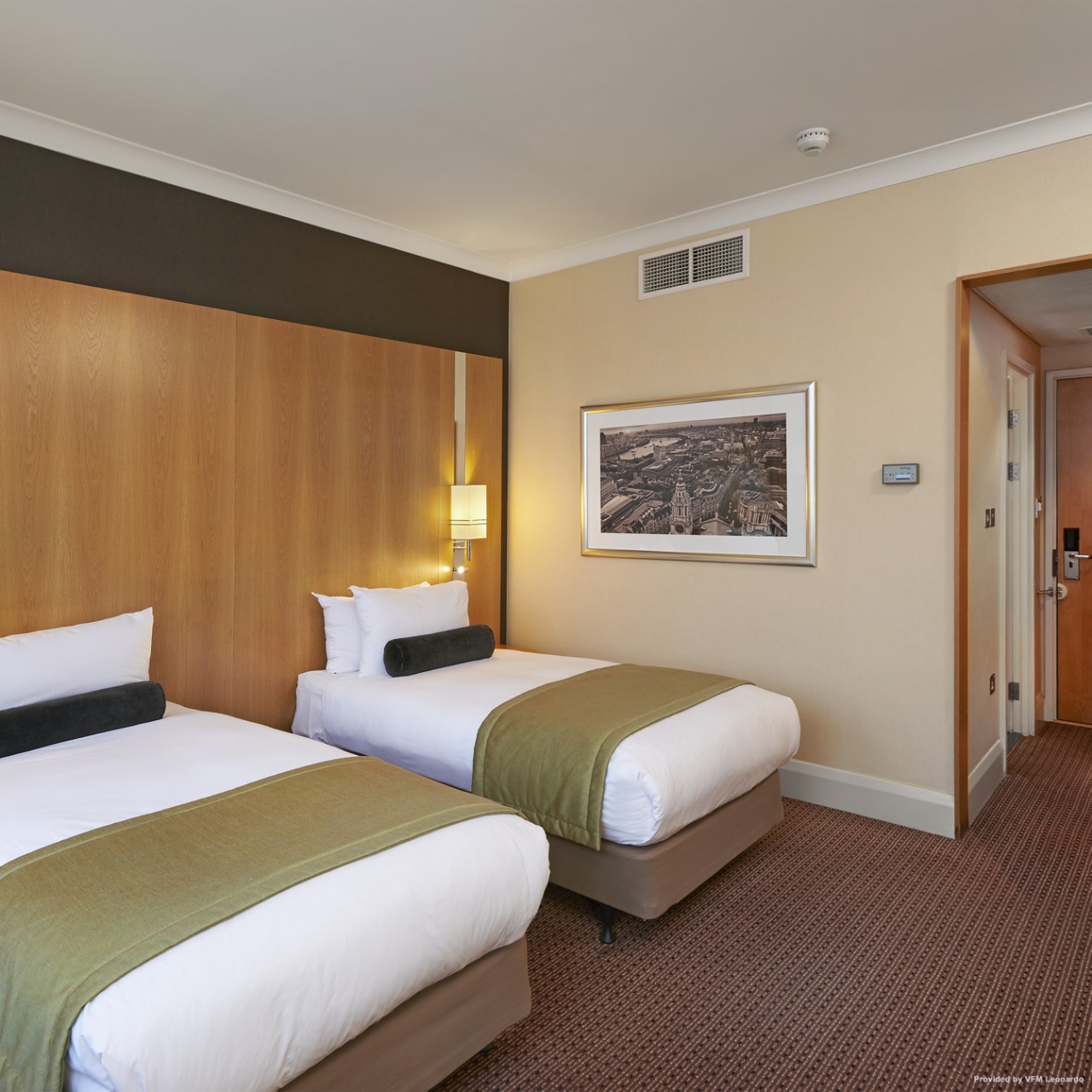 Hotel Crowne Plaza London Ealing London Bei Hrs Gunstig Buchen