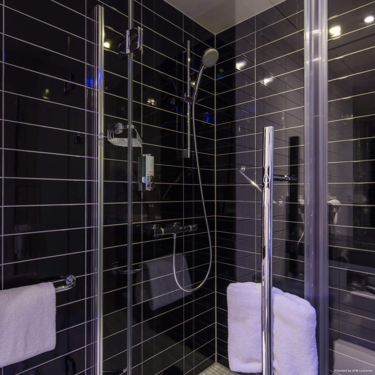 Holiday Inn Express Munich Airport Bayern Bei Hrs Gunstig Buchen