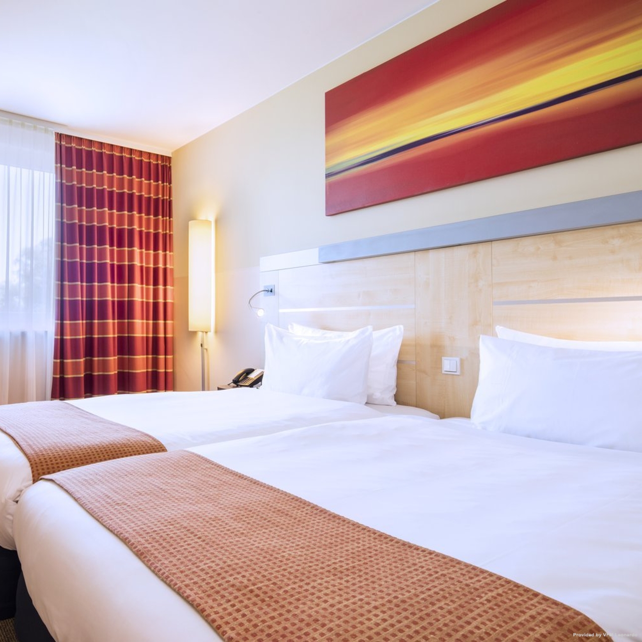 Holiday Inn Express Munich Airport Bayern Bei Hrs Gunstig Buchen